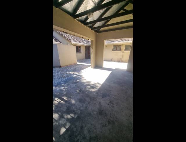 3 BEDROOM SIMPLEX FOR SALE IN ARBORETUM